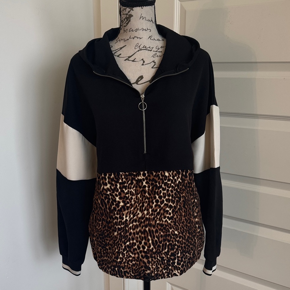 Zara Black and White Leopard Print Hoodie